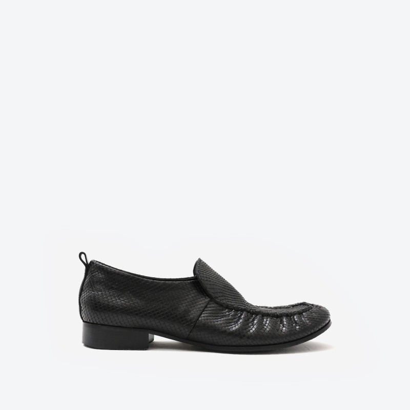 Snake-Print Pleated Loafers